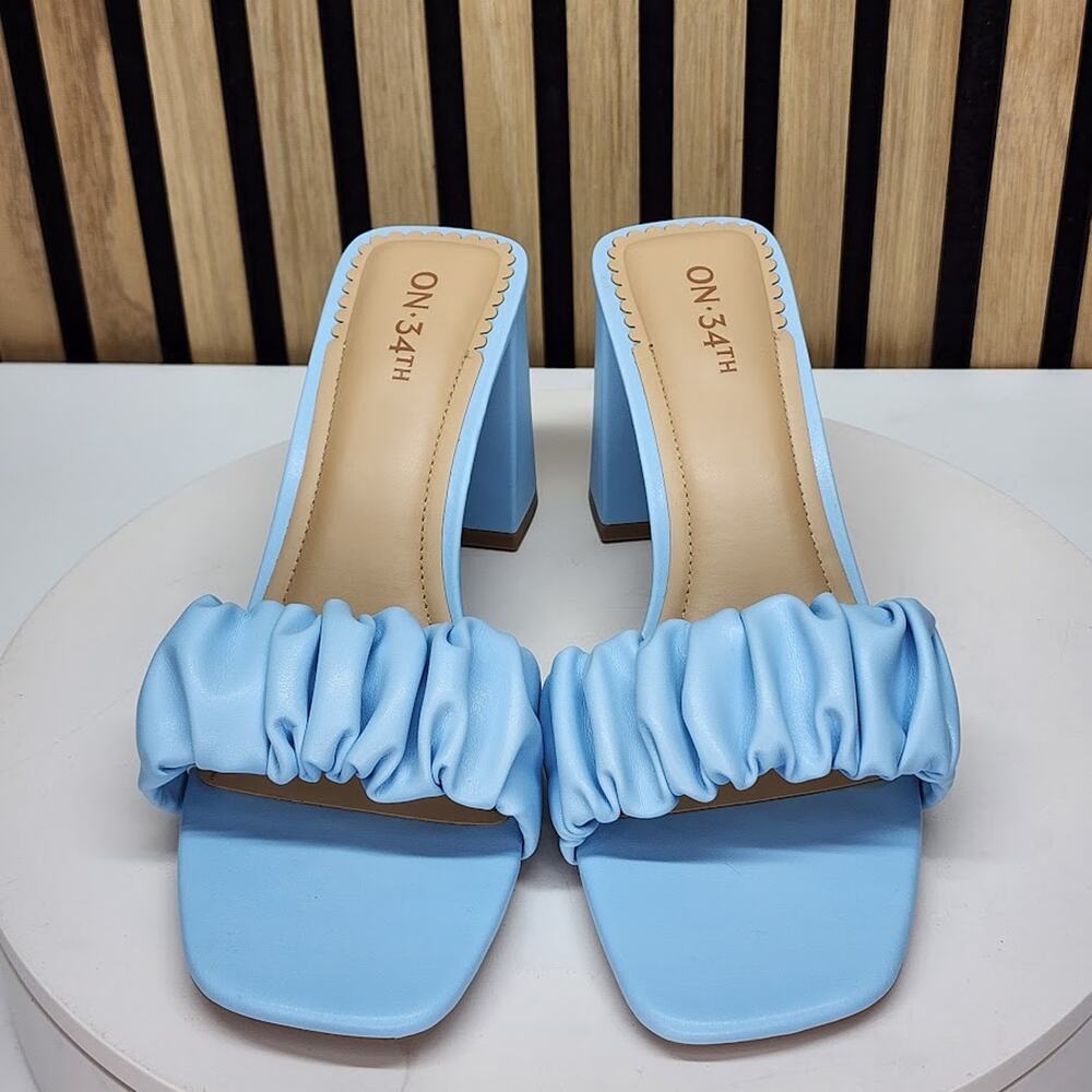 NEW - On 34th Salliee Women’s Dress Sandals Ruffle Block Heels Size 9 - Picture 7 of 7